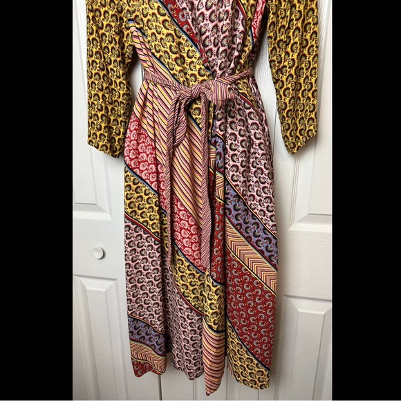 CAbi Poet Jacket #5664 Pockets a belt Tie boho Mixed Media Patchwork Robe Floral - Picture 4 of 16